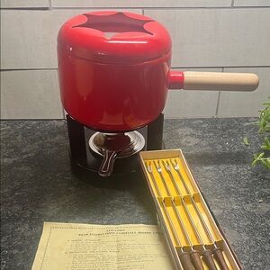 Vintage Red Fondue Set with 4 Forks. Fuel burning. New inbox.